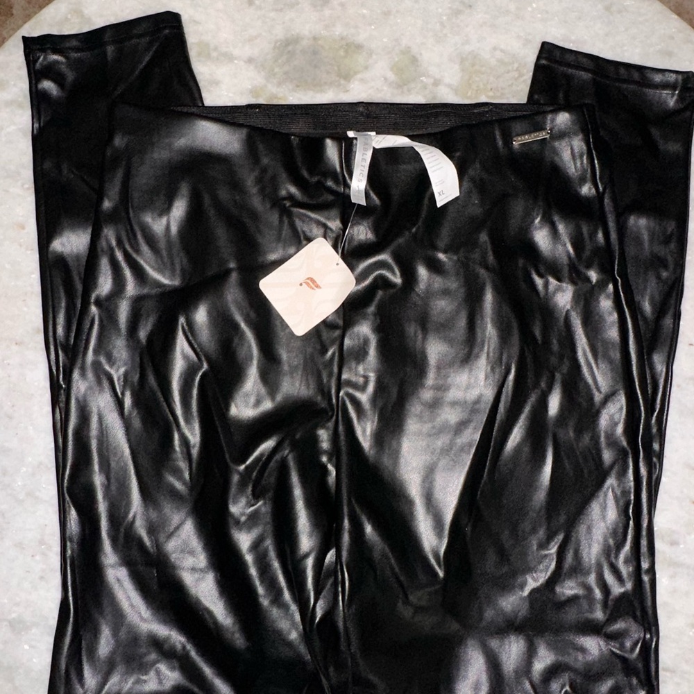 NWT Fabletics Vegan Leather Leggings - Size XL